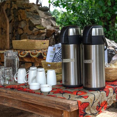 Dolly Farm & River Camp, Luxury Tents Usa River ภายนอก รูปภาพ