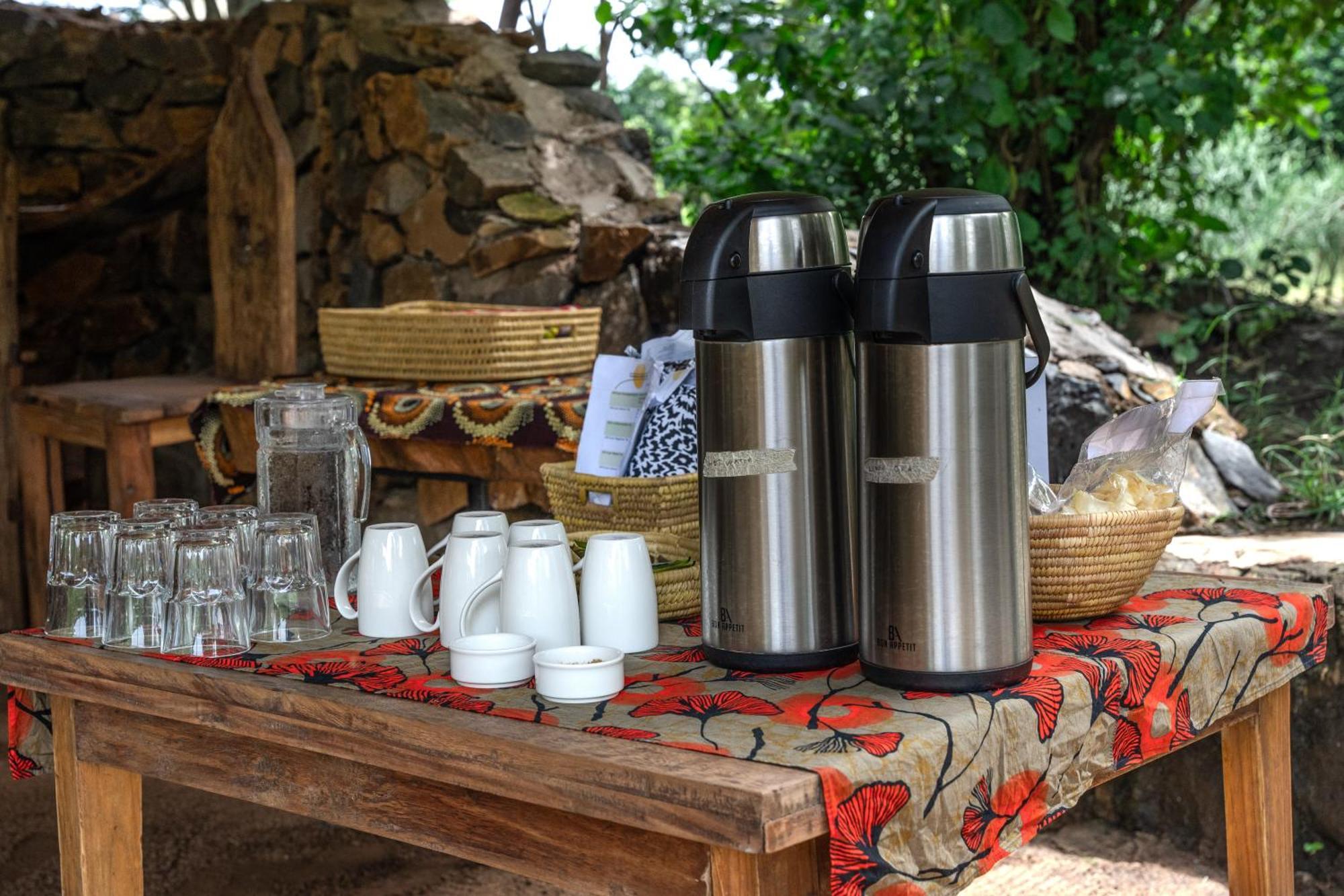 Dolly Farm & River Camp, Luxury Tents Usa River ภายนอก รูปภาพ