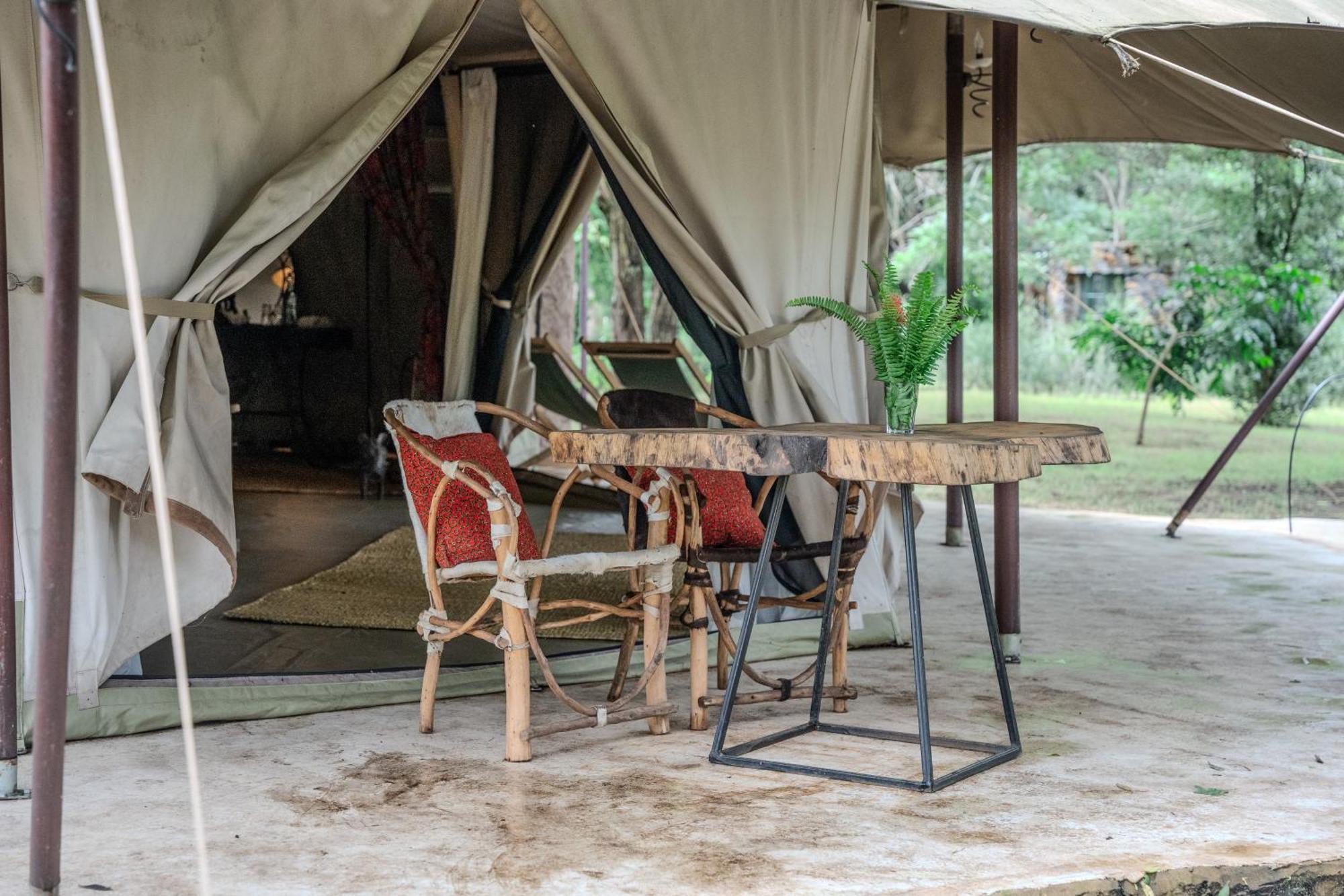 Dolly Farm & River Camp, Luxury Tents Usa River ภายนอก รูปภาพ