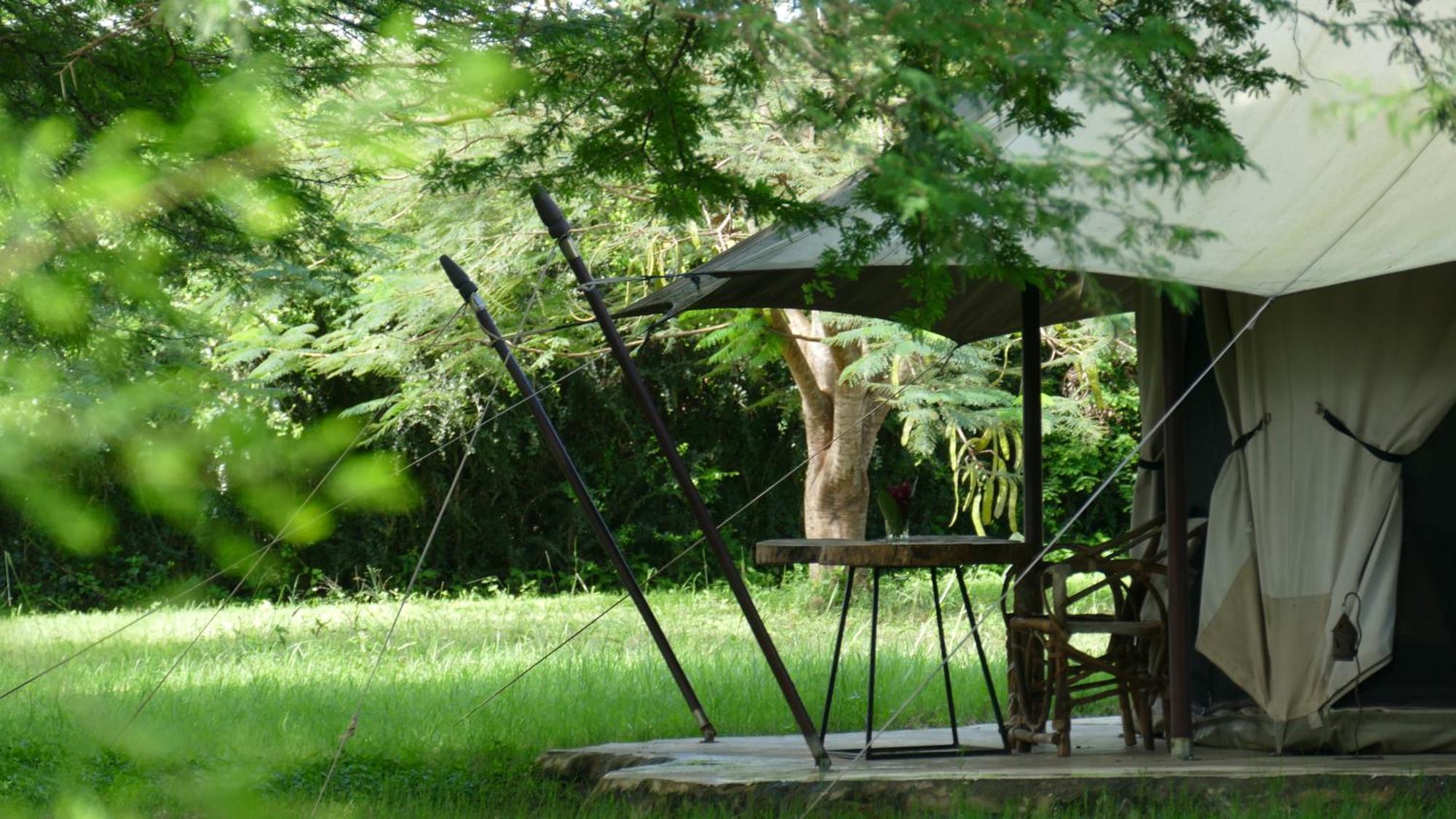 Dolly Farm & River Camp, Luxury Tents Usa River ภายนอก รูปภาพ